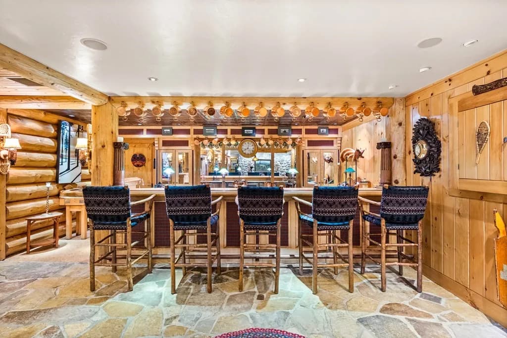The Pub Bar