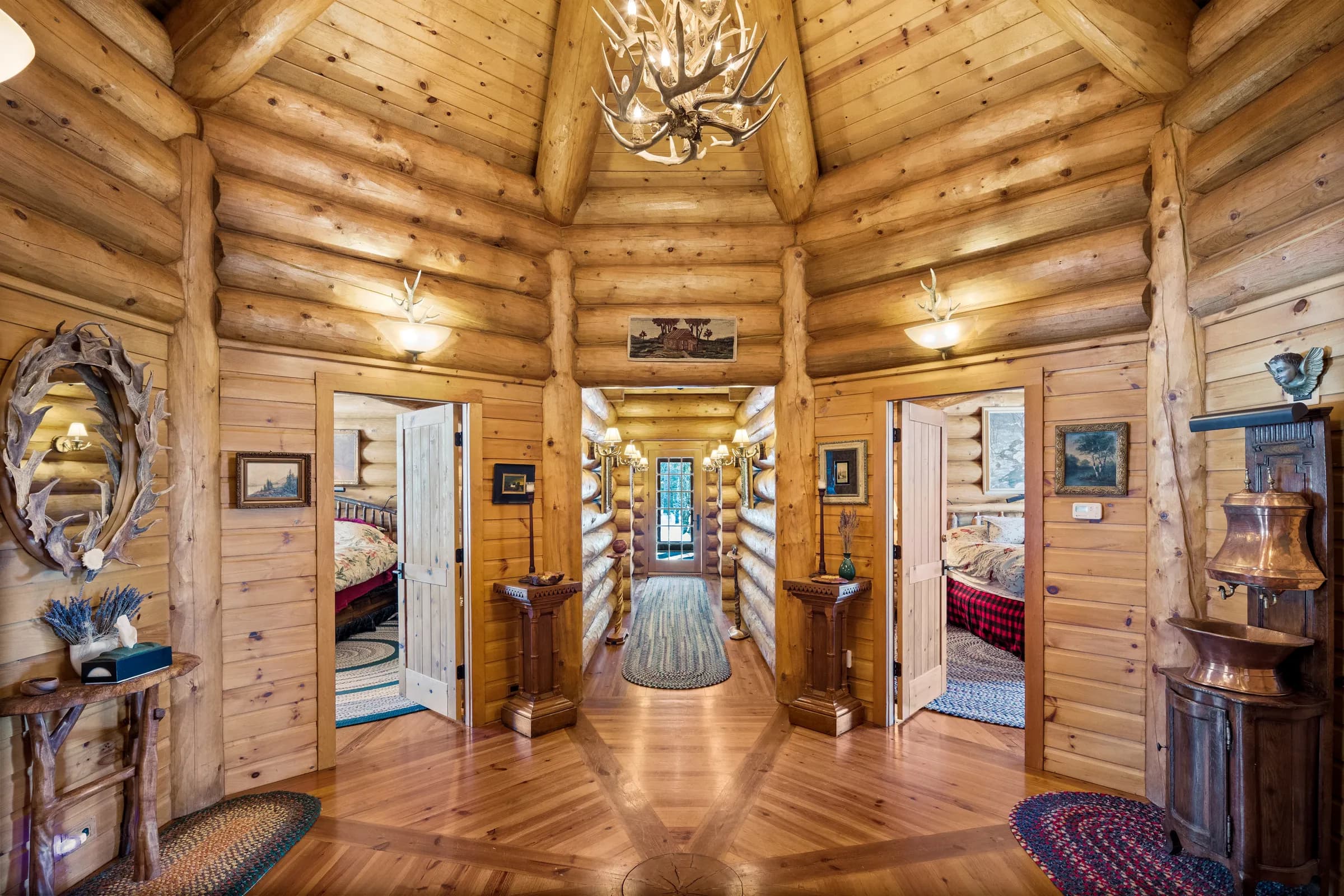 The octagonal rotunda landing connecting the bedroom suites